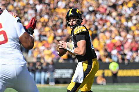 iowa hawkeyes football odds|Iowa Football: Prediction, spread, odds, best bet vs. Purdue.